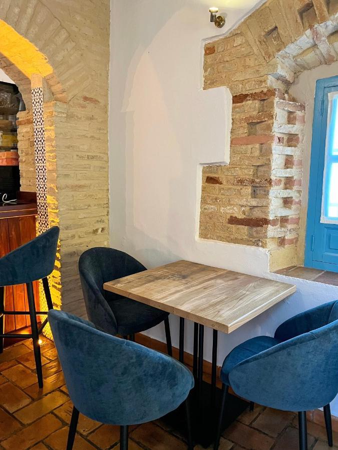 Hotel Servilia Carmona  Buitenkant foto