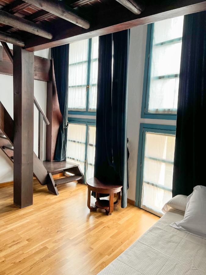 Hotel Servilia Carmona  Buitenkant foto